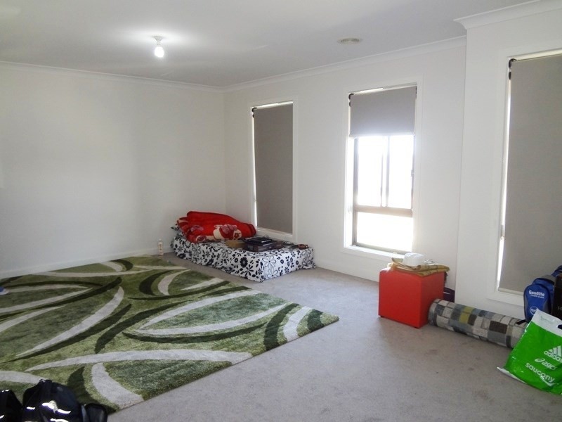 4 Bitola Grove, Lalor VIC 3075