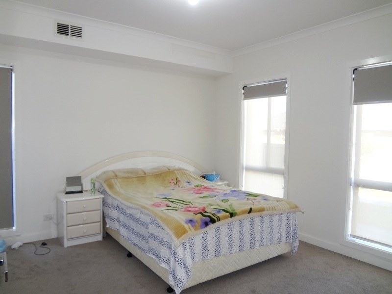 4 Bitola Grove, Lalor VIC 3075