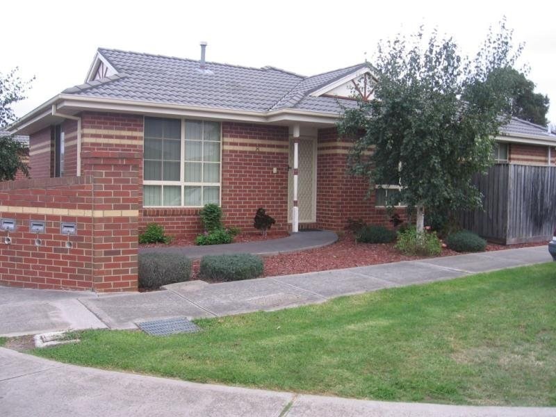 8/5 Houston Street, Epping VIC 3076
