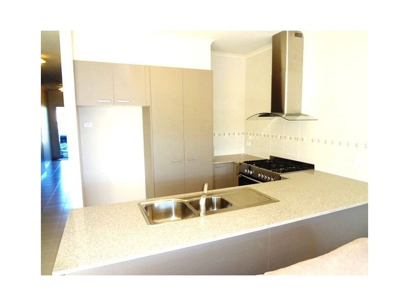 26 Zinnober Garden, Epping VIC 3076