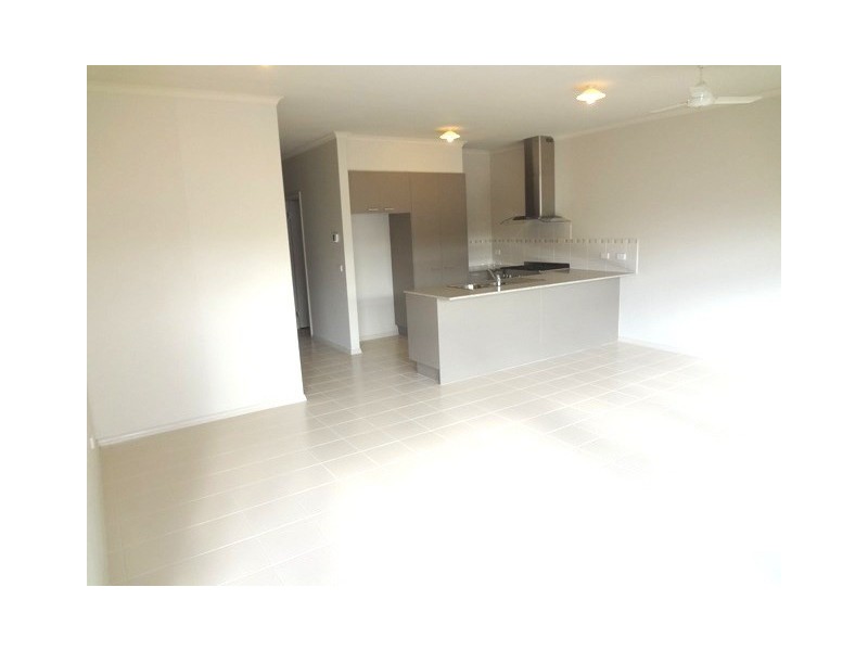 26 Zinnober Garden, Epping VIC 3076