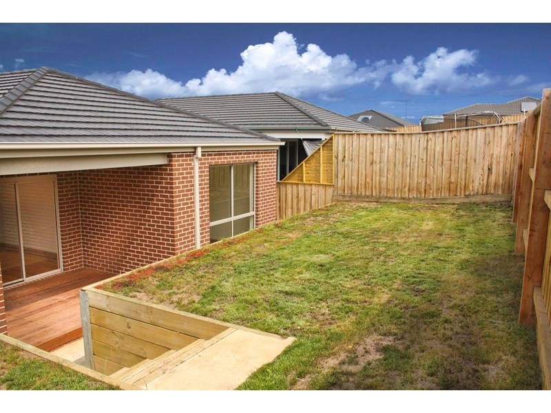 10 Freedom Street, Doreen VIC 3754