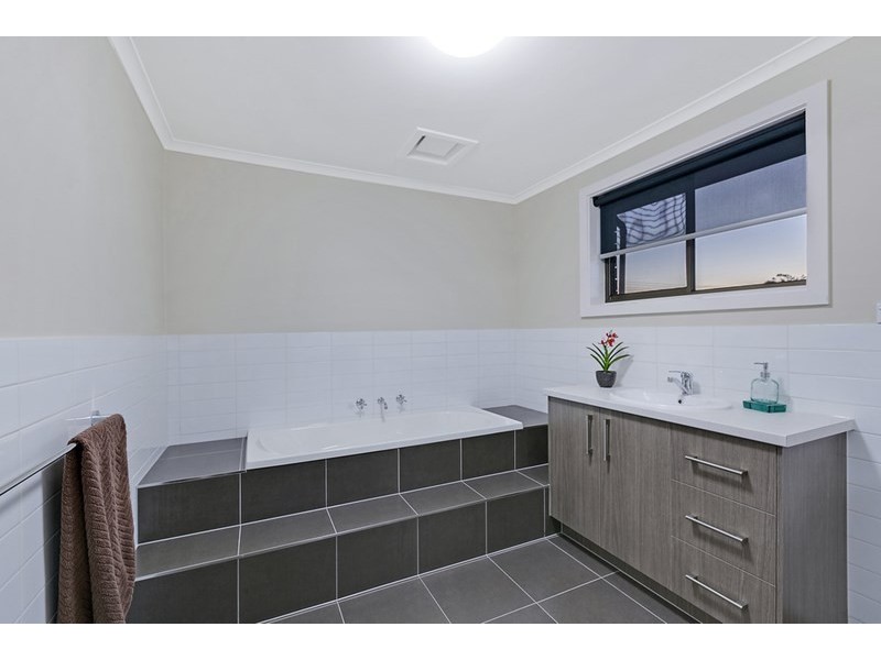 1/26 Houston Street, Epping VIC 3076