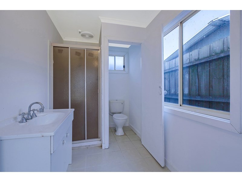 16 Carrington Boulevard, Thomastown VIC 3074