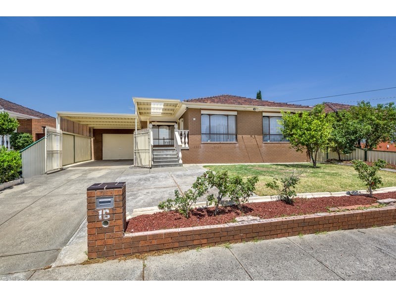 16 Carrington Boulevard, Thomastown VIC 3074
