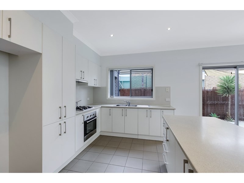 10 Alhambra Drive, Epping VIC 3076