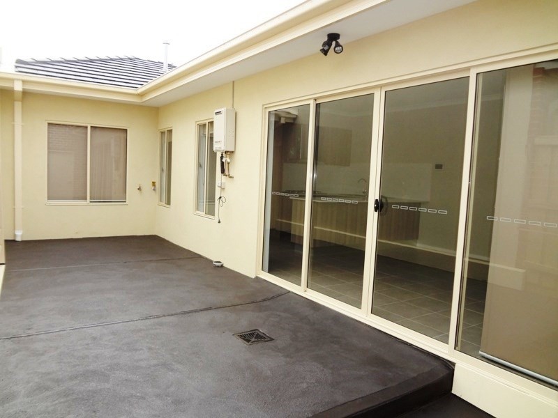 825 (Lot 633) Edgars Road, Epping VIC 3076