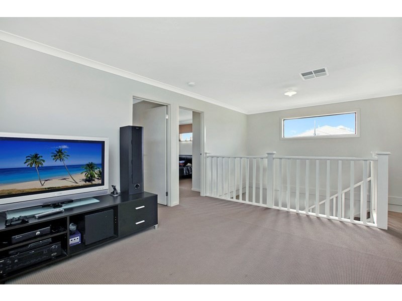 24 Grandstand Way, Epping VIC 3076