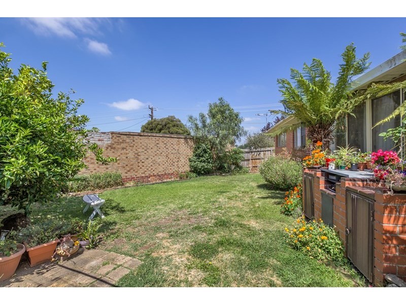 8 Peppercorn Parade, Epping VIC 3076