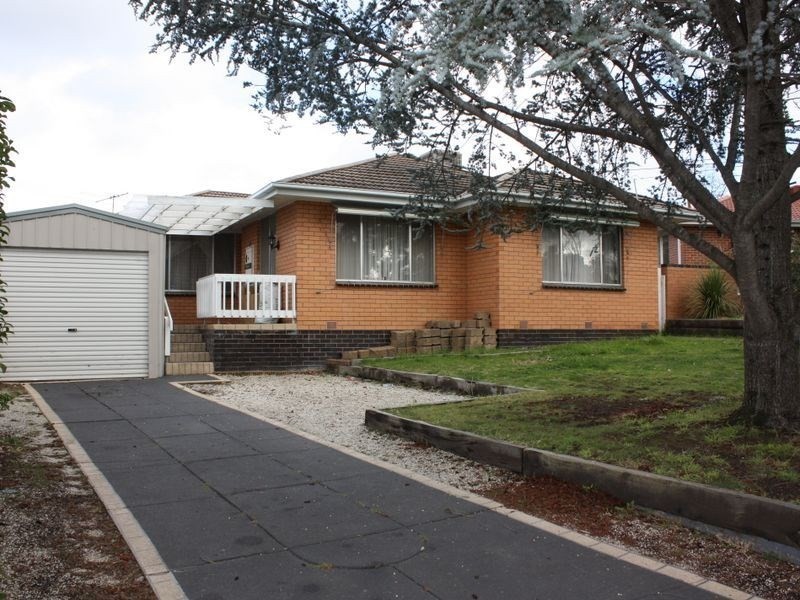 4 Erica Court, Bundoora VIC 3083