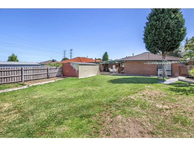 82 Hawkes Drive, Mill Park VIC 3082