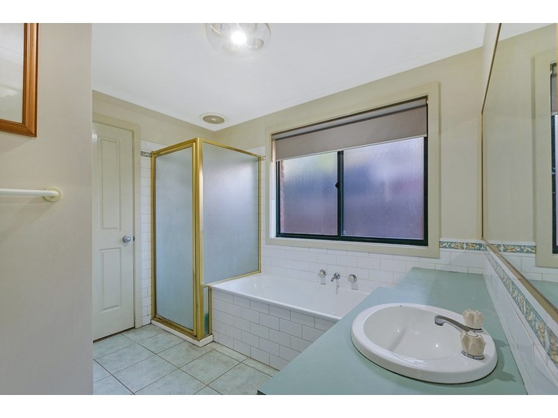 82 Hawkes Drive, Mill Park VIC 3082