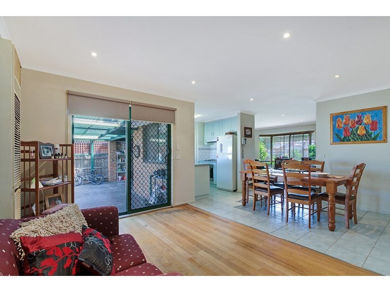 82 Hawkes Drive, Mill Park VIC 3082