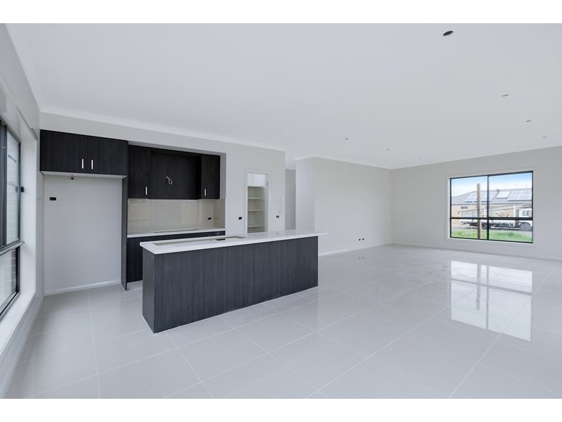 34 Beresford Road, Wollert VIC 3750