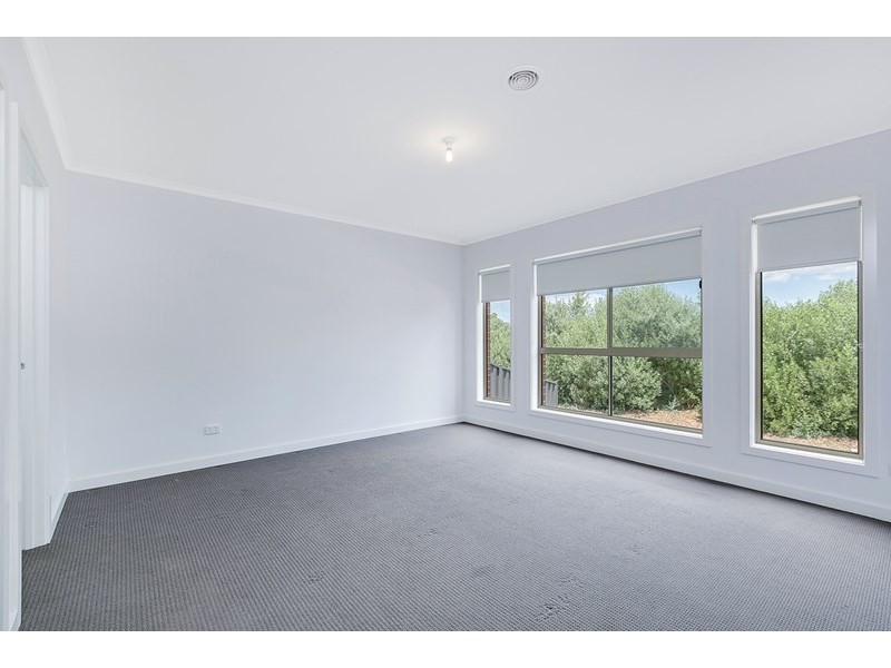 7 Teschke Walk, Epping VIC 3076