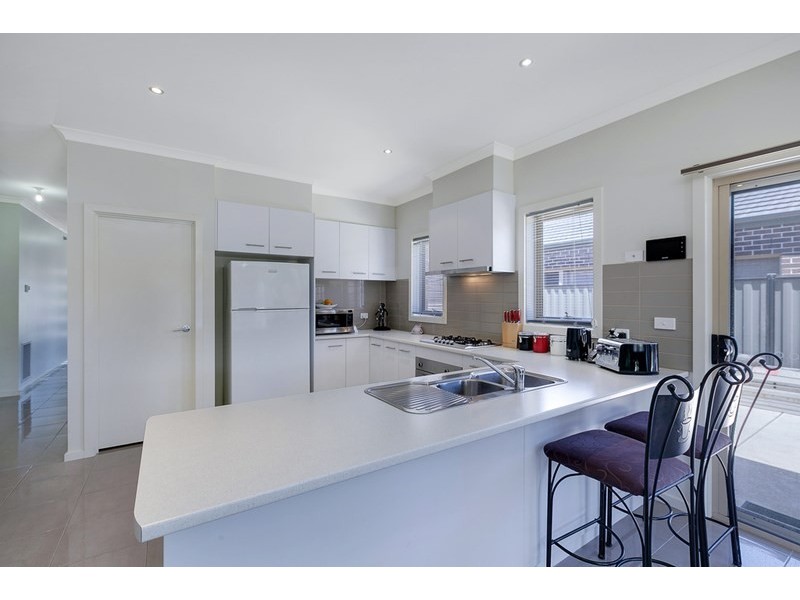 19 Gunther Way, Epping VIC 3076