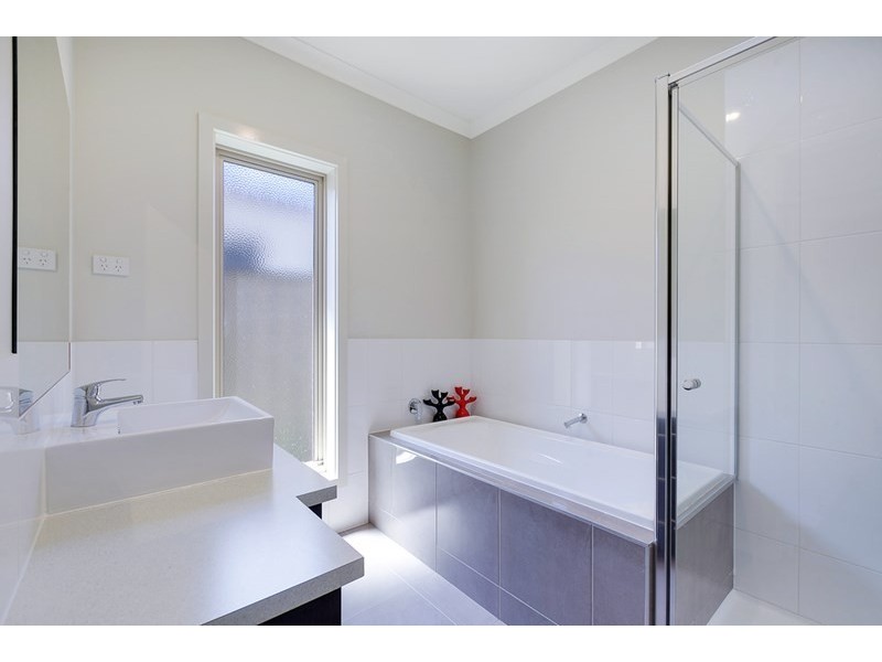 19 Gunther Way, Epping VIC 3076