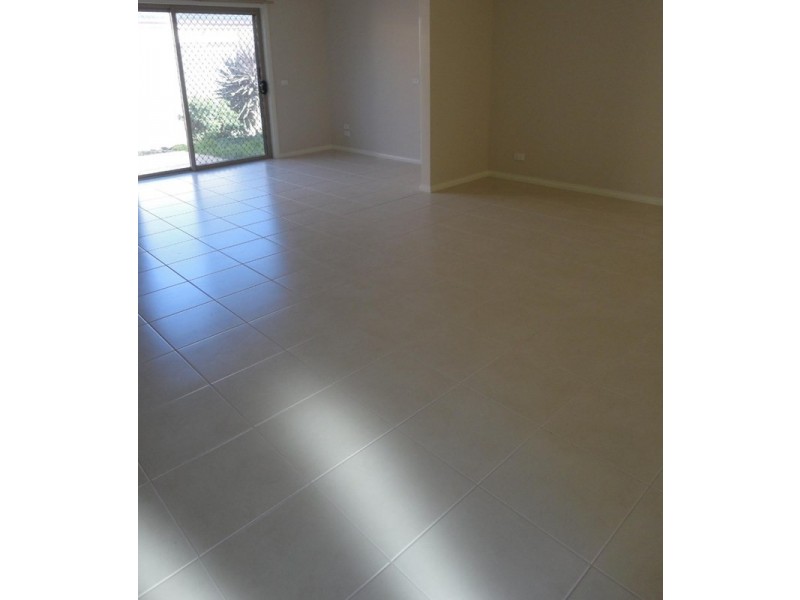 1 Jindabyne Avenue, South Morang VIC 3752