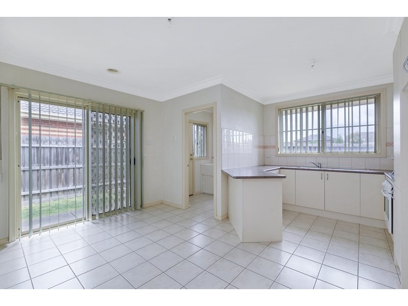 8/5 Houston Street, Epping VIC 3076