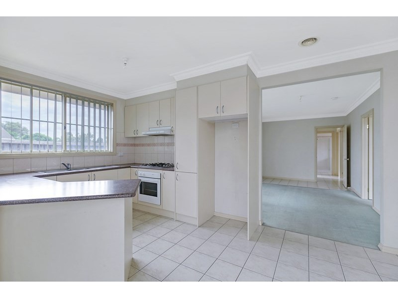 8/5 Houston Street, Epping VIC 3076