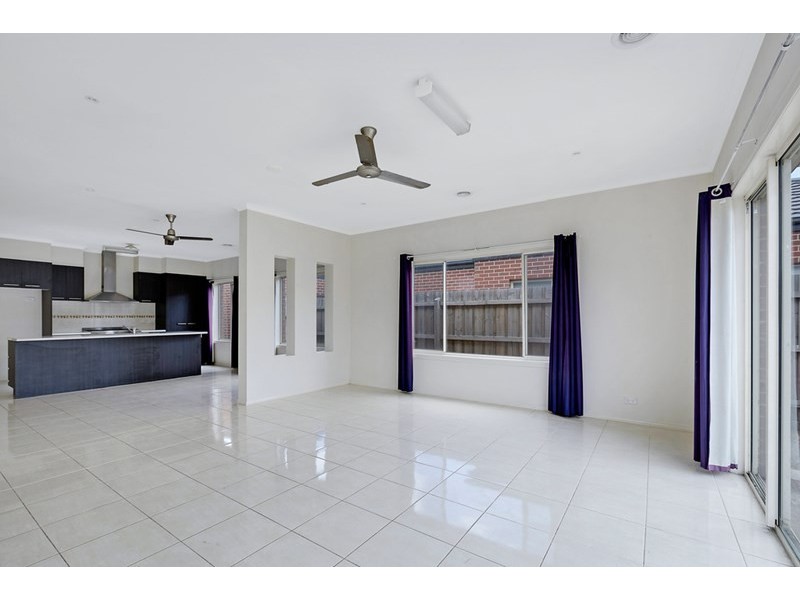 32 Broadleaf Drive, Epping VIC 3076