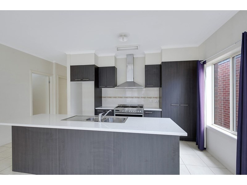 32 Broadleaf Drive, Epping VIC 3076