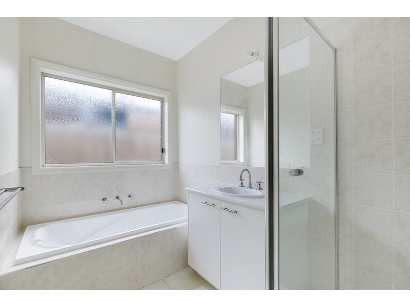 32 Broadleaf Drive, Epping VIC 3076