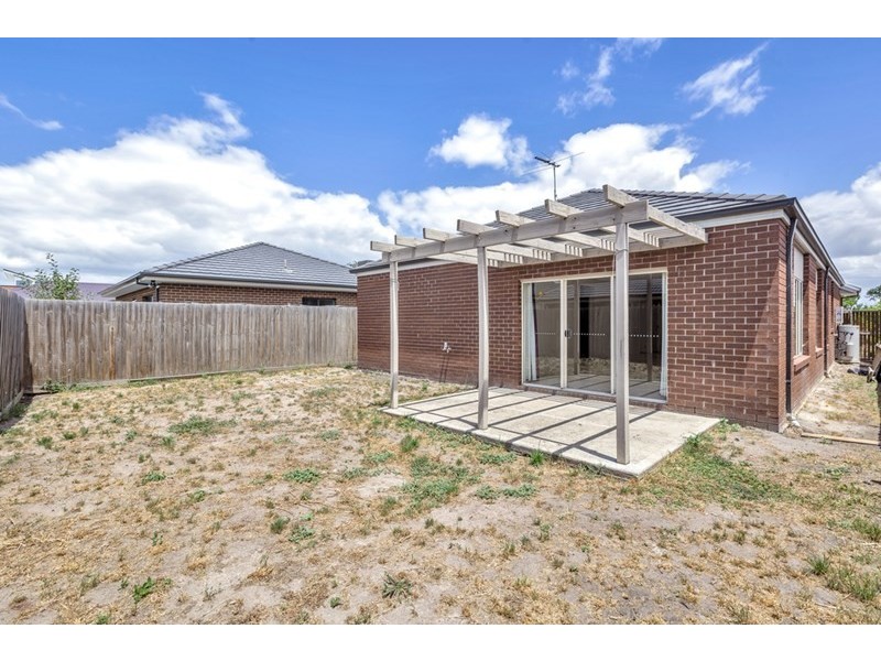 32 Broadleaf Drive, Epping VIC 3076