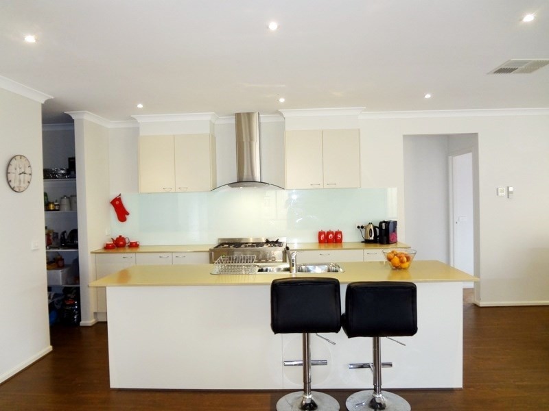 33 Evolve Esplanade, Wollert VIC 3750