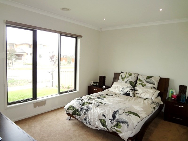 33 Evolve Esplanade, Wollert VIC 3750
