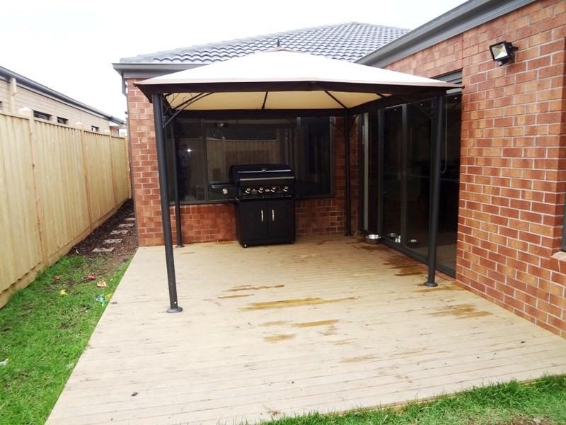 33 Evolve Esplanade, Wollert VIC 3750