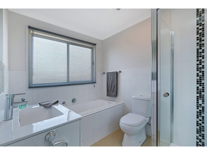 1 Mecklenburg Close, Epping VIC 3076