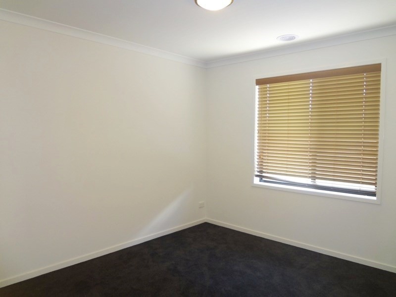 8 (Lot 343) Corkwood Crescent, Wallan VIC 3756
