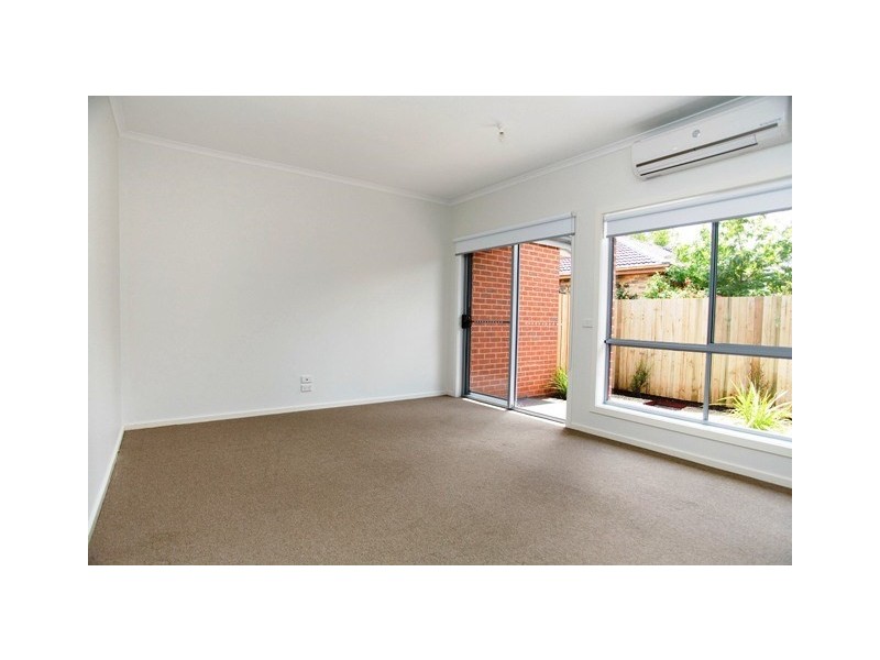 2/5 Aberdeen Street, Reservoir VIC 3073