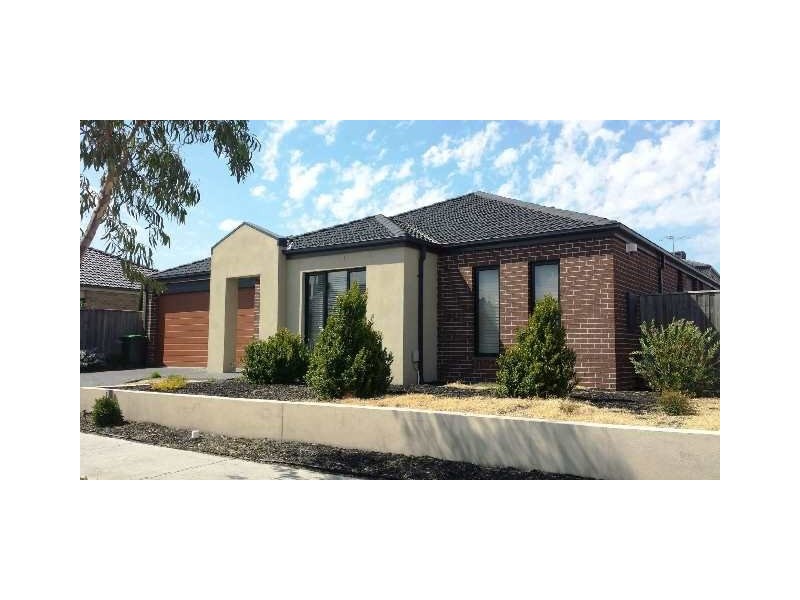 16 Kareelah Link, South Morang VIC 3752