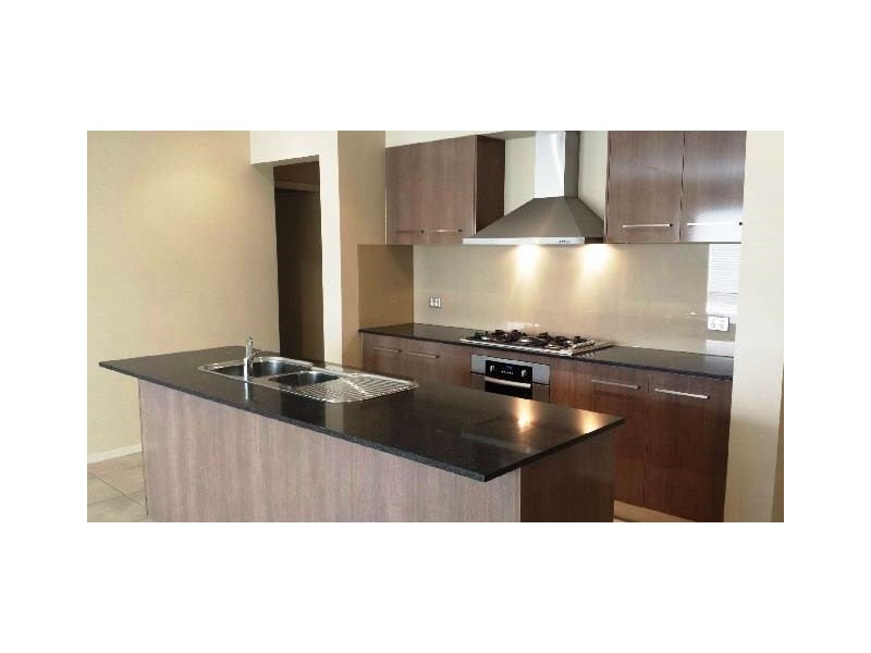 16 Kareelah Link, South Morang VIC 3752