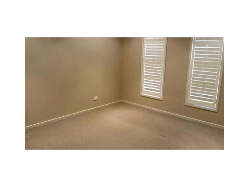 16 Kareelah Link, South Morang VIC 3752