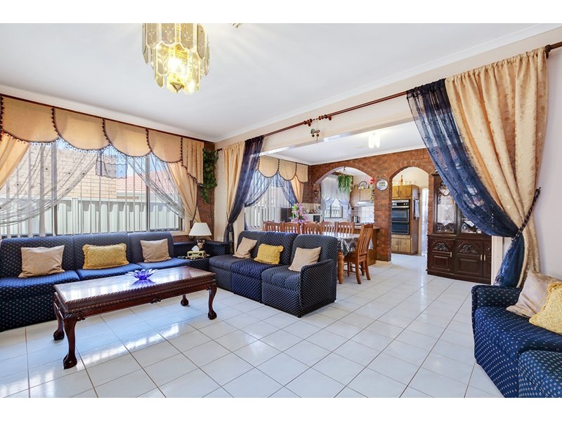 4 Bali Place, Lalor VIC 3075