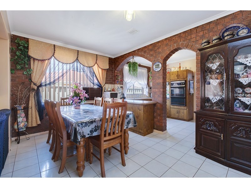 4 Bali Place, Lalor VIC 3075