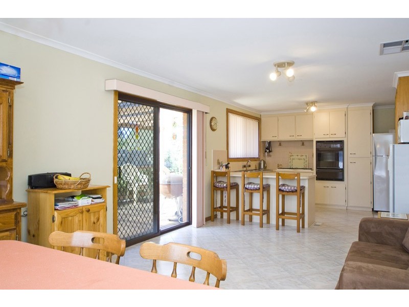 9 Burnett Court, Mill Park VIC 3082