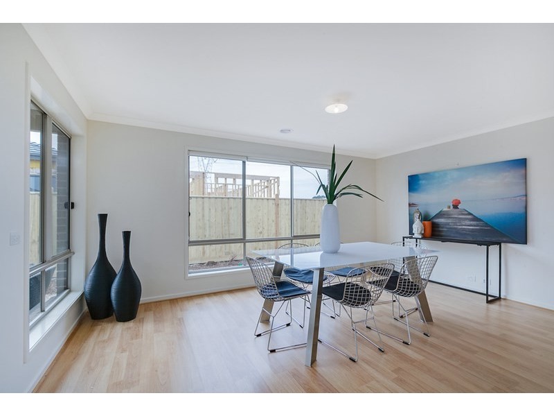 19 Beresford Road, Wollert VIC 3750