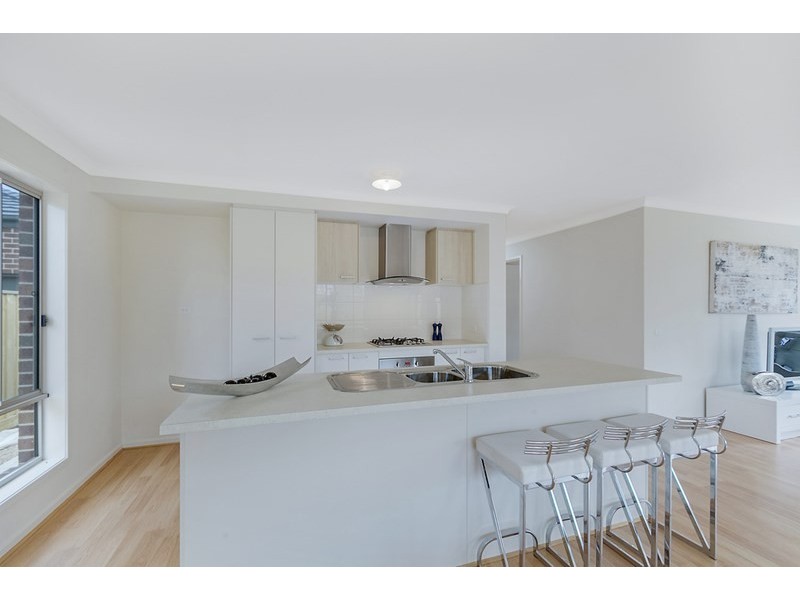 19 Beresford Road, Wollert VIC 3750