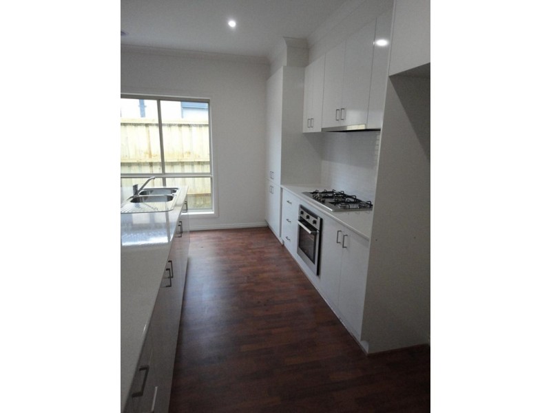 30 Coleridge Way, South Morang VIC 3752