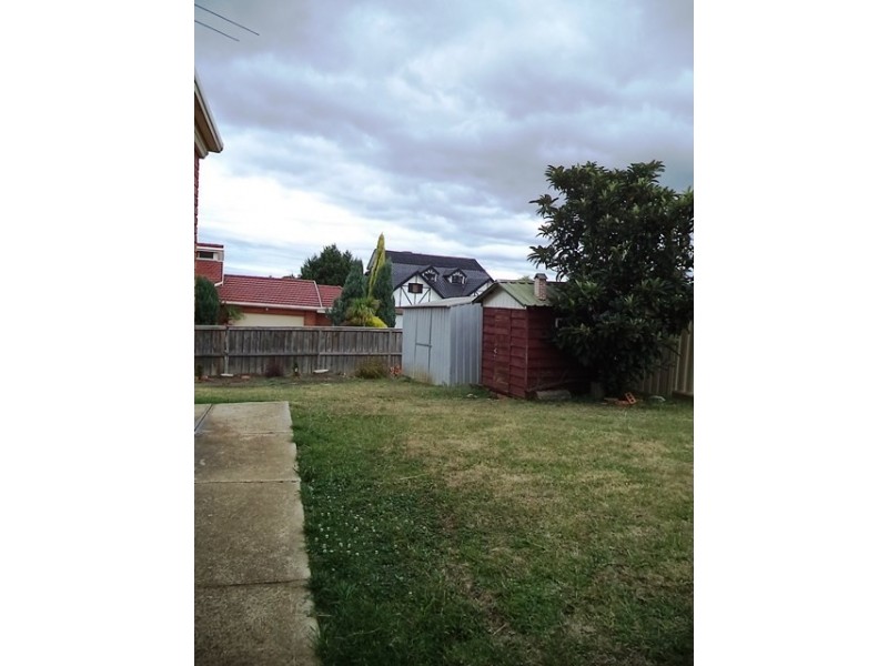 155 Blossom Park Drive, Mill Park VIC 3082