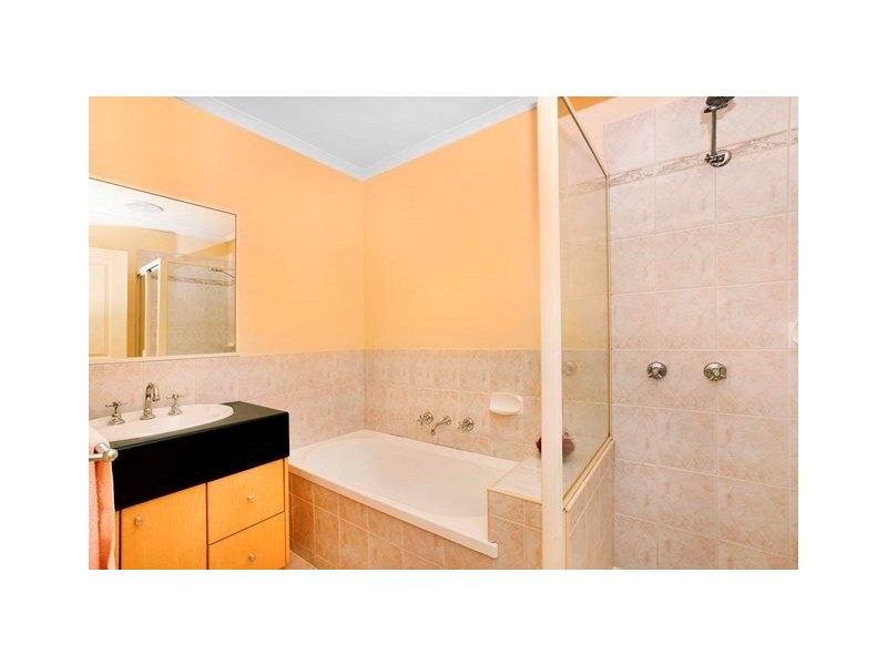 12 Trinity Way, South Morang VIC 3752