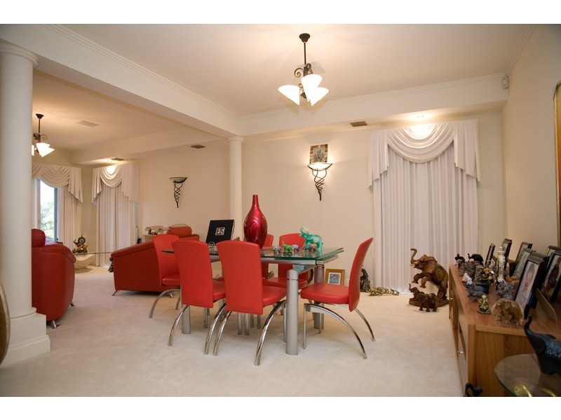 27 Montana Way, Mill Park VIC 3082