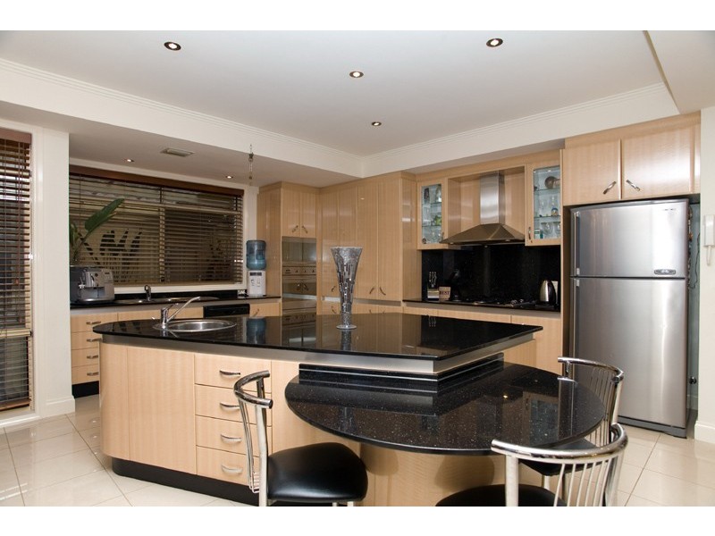 27 Montana Way, Mill Park VIC 3082