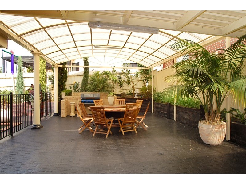 27 Montana Way, Mill Park VIC 3082