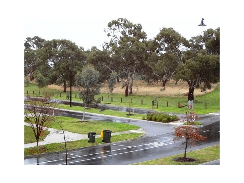 73 Lyndarum Drive, Epping VIC 3076