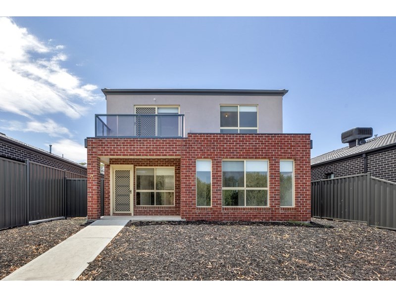 7 Teschke Walk, Epping VIC 3076
